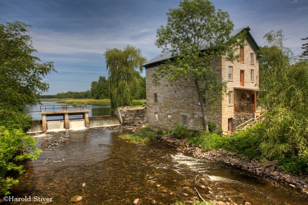 Lonsdale Mill Built in 1842 in the village of Lonsdale, it is now a private residence.